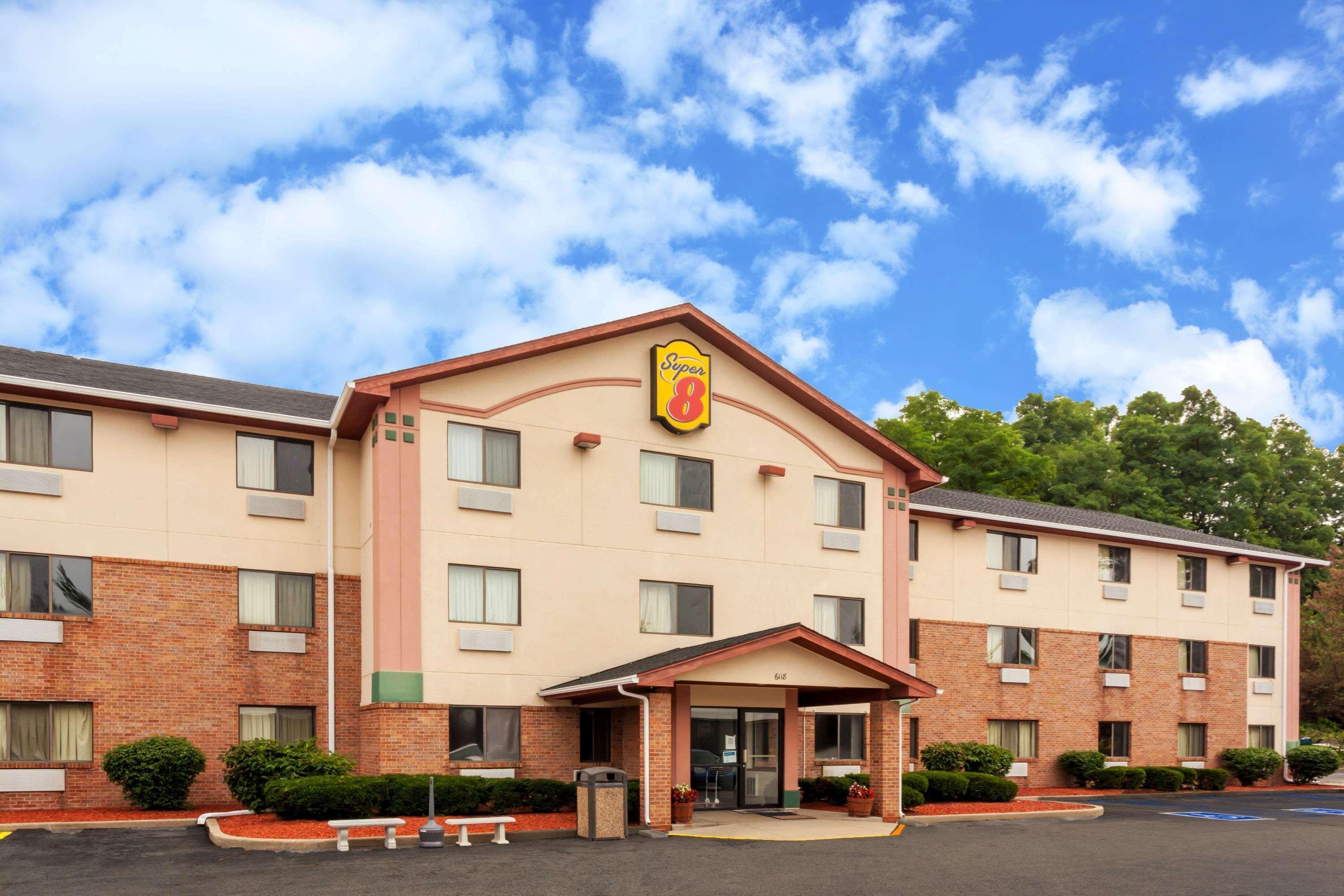 Oyo Hotel Portage I-94 Ngoại thất bức ảnh