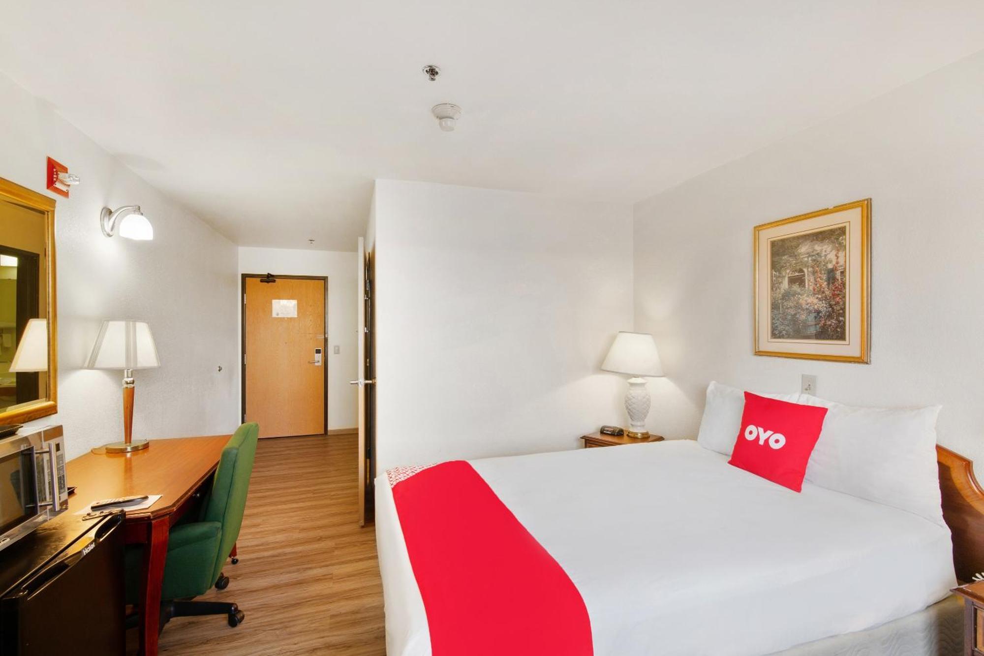 Oyo Hotel Portage I-94 Ngoại thất bức ảnh