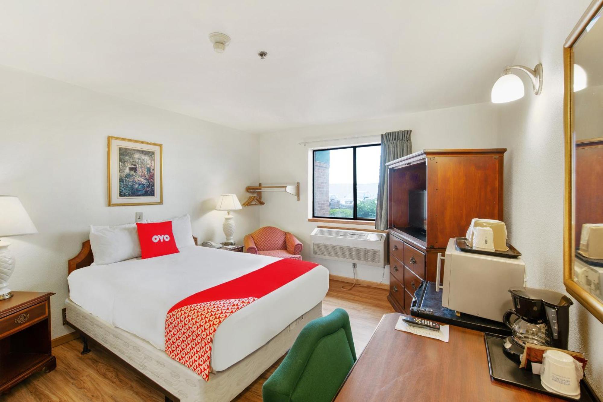 Oyo Hotel Portage I-94 Ngoại thất bức ảnh